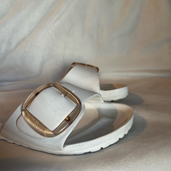 Birkenstock White Sandals with Gold Buckle - Picture 8 of 8